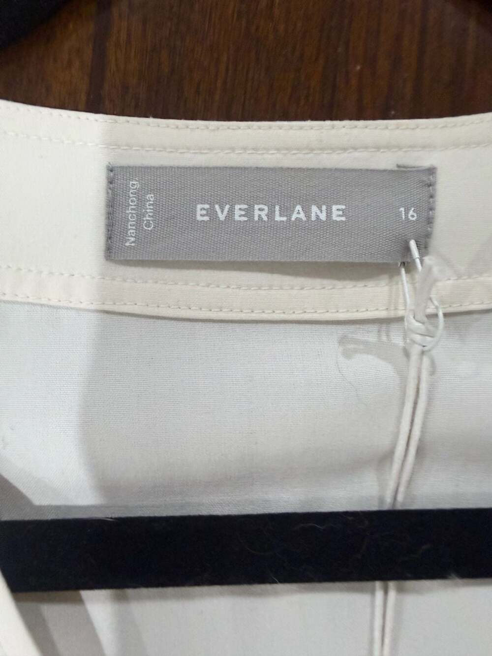 Everlane 100% Silk Wrap Blouse 16 Ivory Cream Tie Waist Career Quiet Luxury - Picture 4 of 8